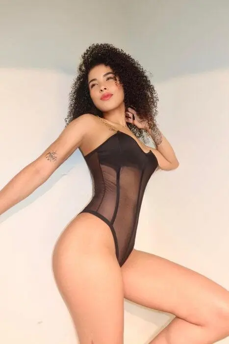 Escort Model Adriana