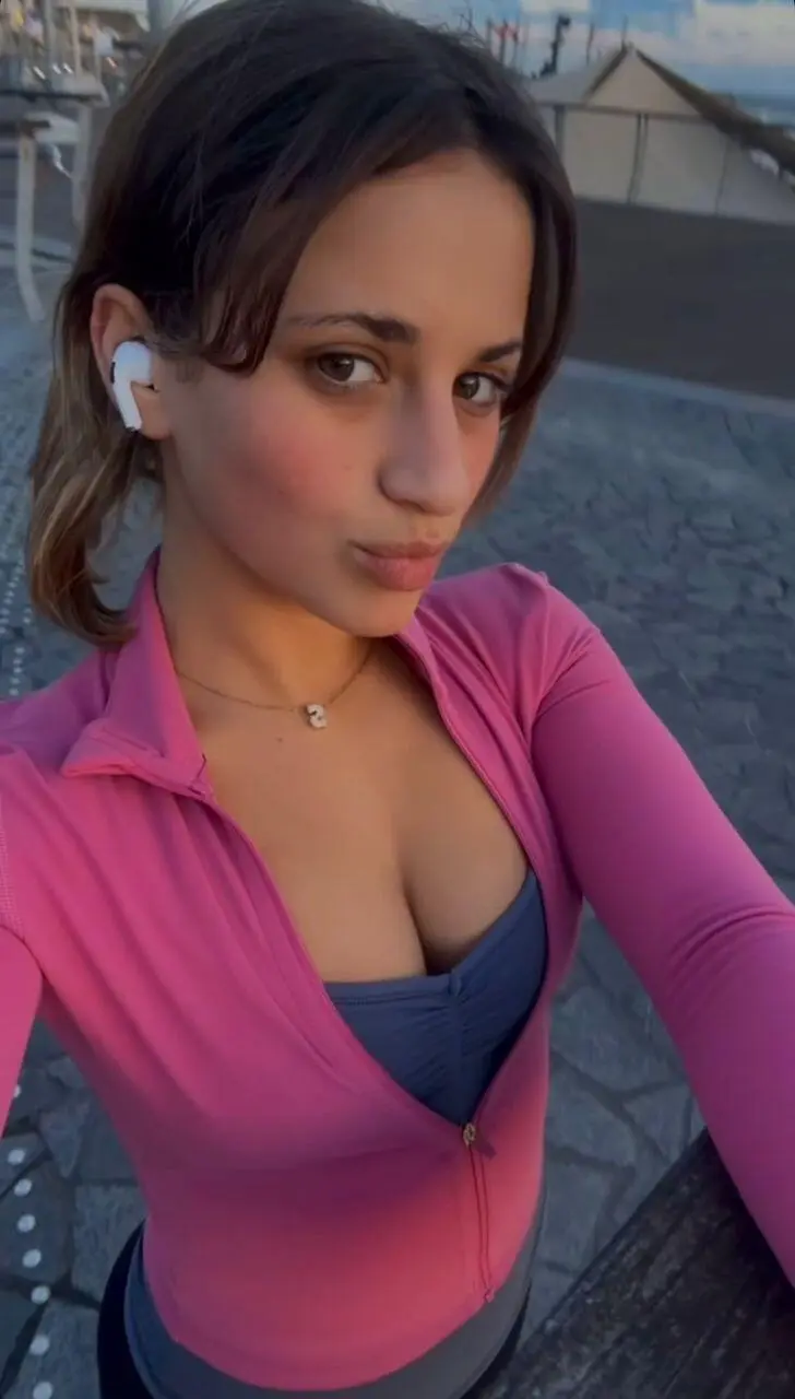 Escort Model Emily