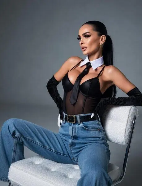 Escort Model Isabel