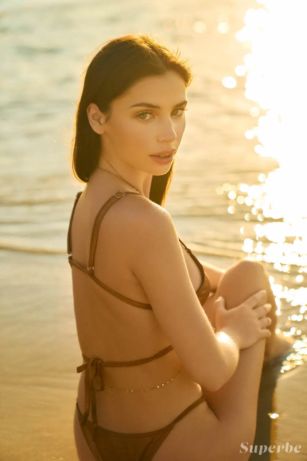 Escort Model JavelinQ