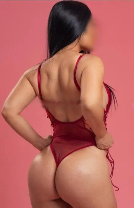 Escort Model Kayla