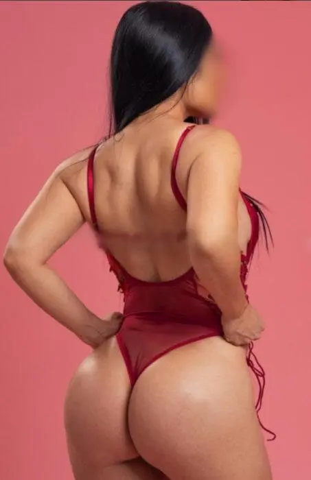 Escort Model Kayla