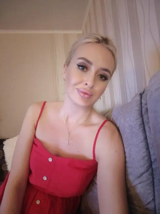 Escort Model Masseuse Nora
