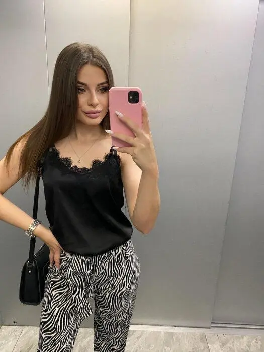 Escort Model Polina