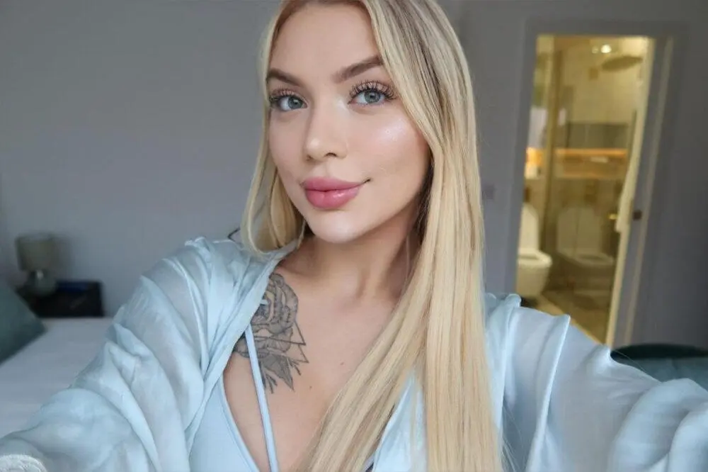 Escort Model Polina