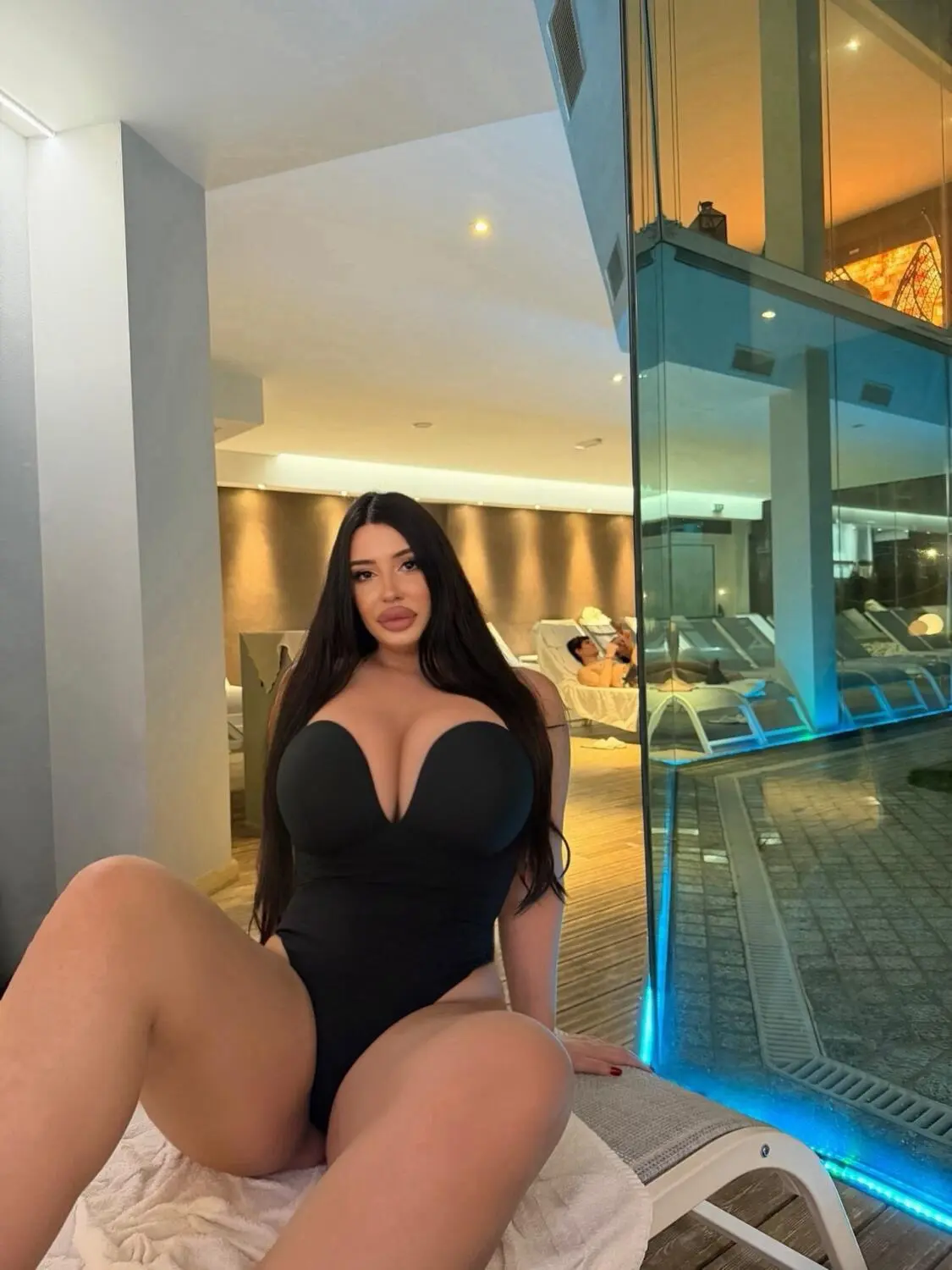 Escort Model Soyvalentina.real