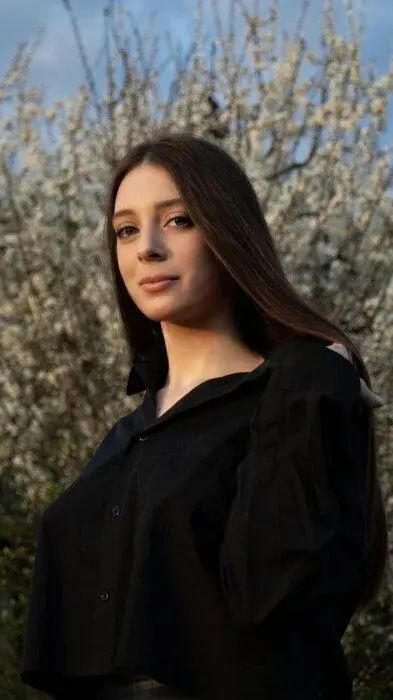 Escort Model Tina