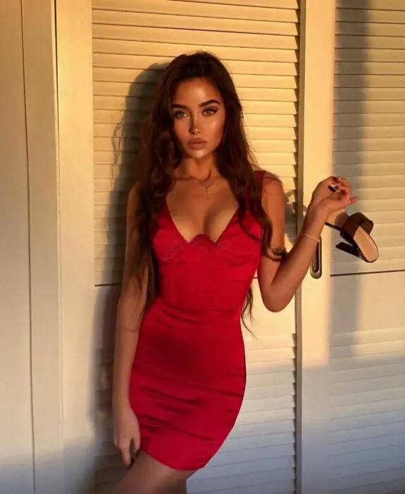 Escort Model Valya